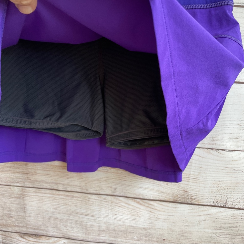 ATHLETA RUNAROUND SKORT IN PURPLE‎ - Picture 3 of 5